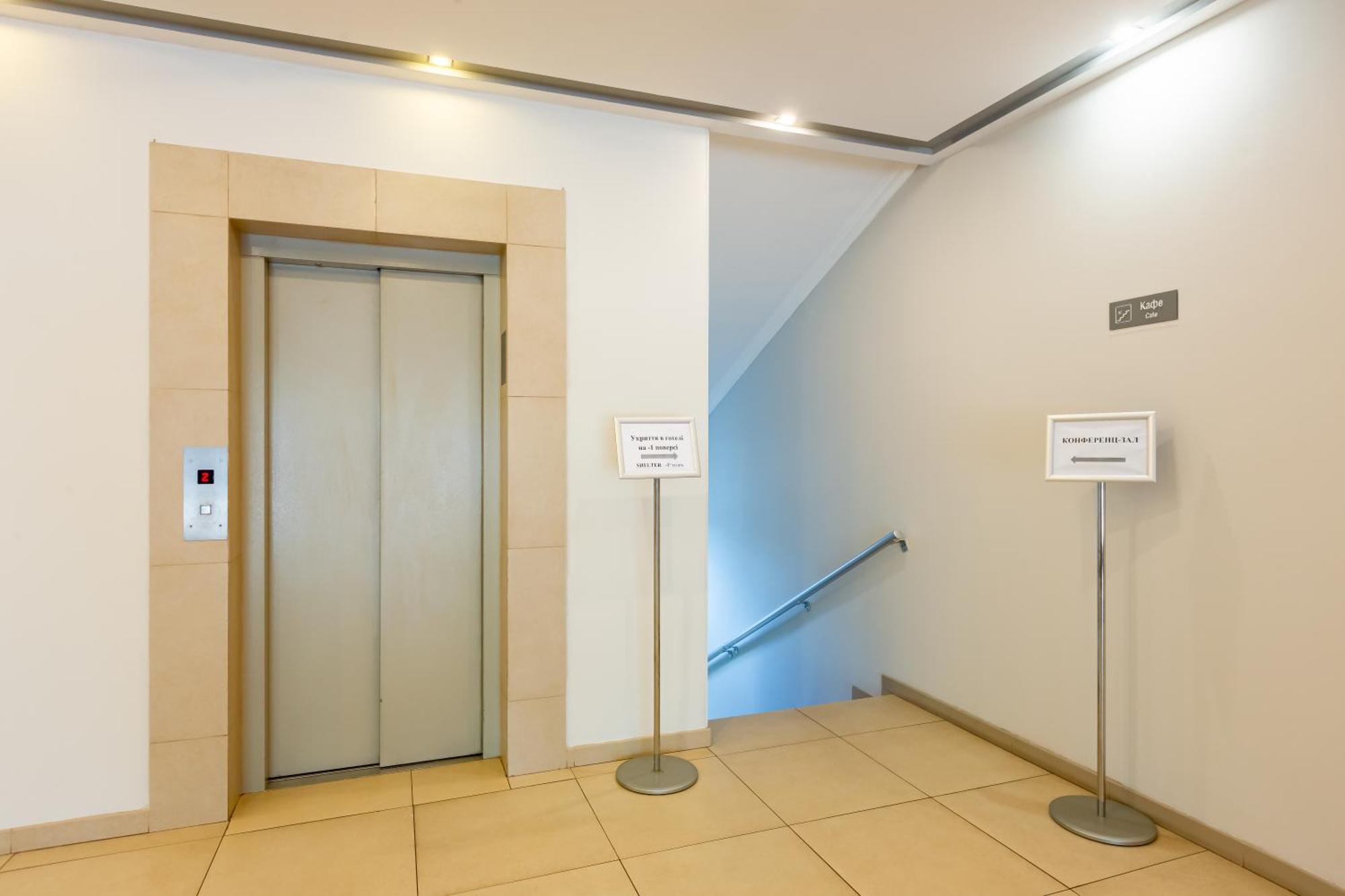 Practicotel キエフ エクステリア 写真